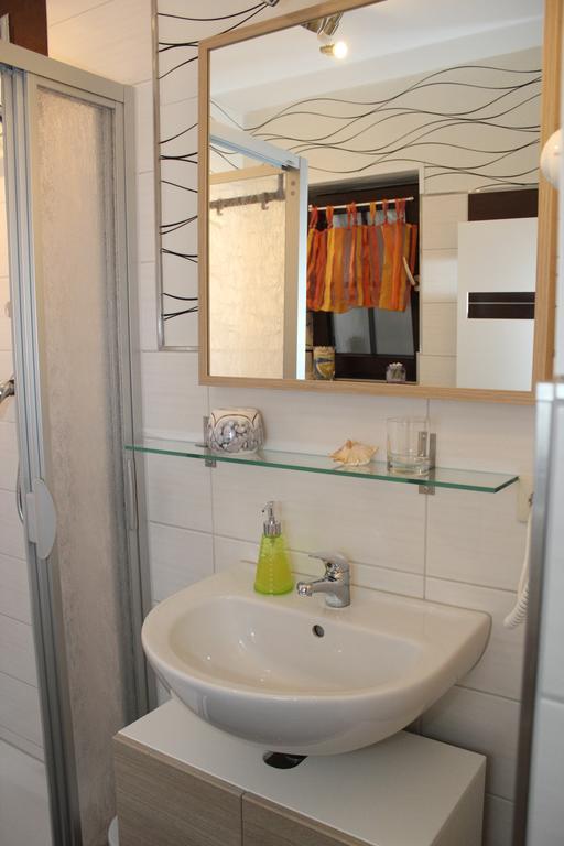 פירנה Ferienwohnung Athena חדר תמונה